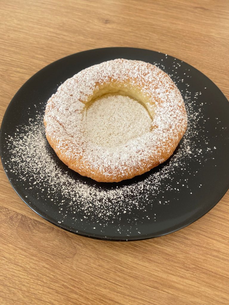 Selbstgemachter, glutenfreier Quarkkuchen